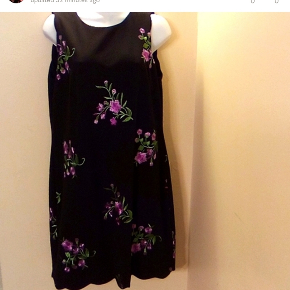 JOHN STUDIO DRESS PRE-OWNED SIZE 10 Floral Embroidered Black Dress - Picture 10 of 10